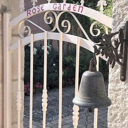 Rose Garden Mezzanine 3*